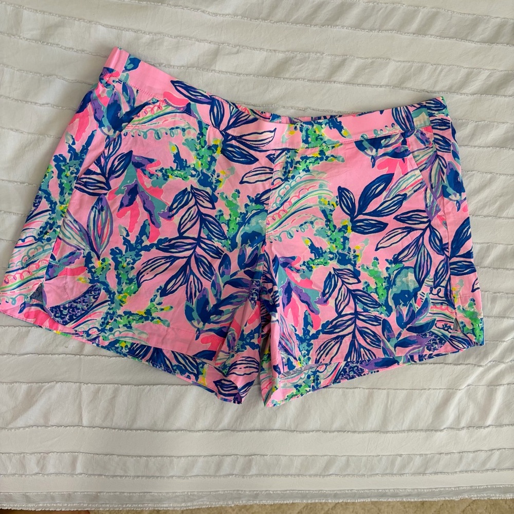 Like New Lilly Pulitzer Ocean View Shorts